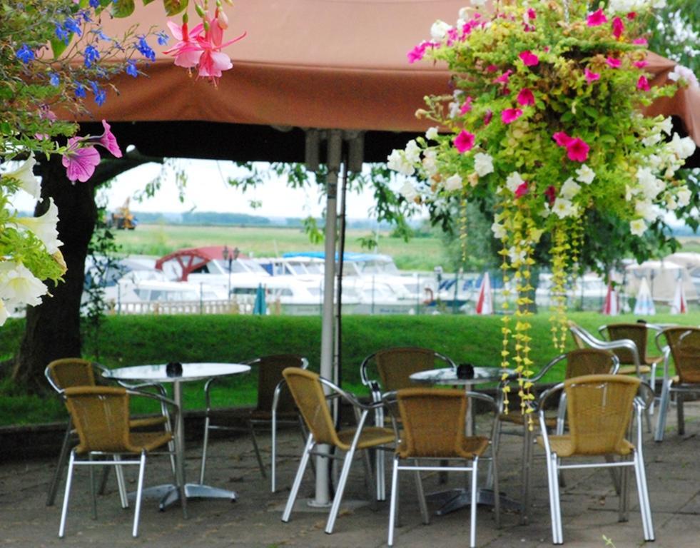 The Lazy Otter Bed & Breakfast Stretham Luaran gambar